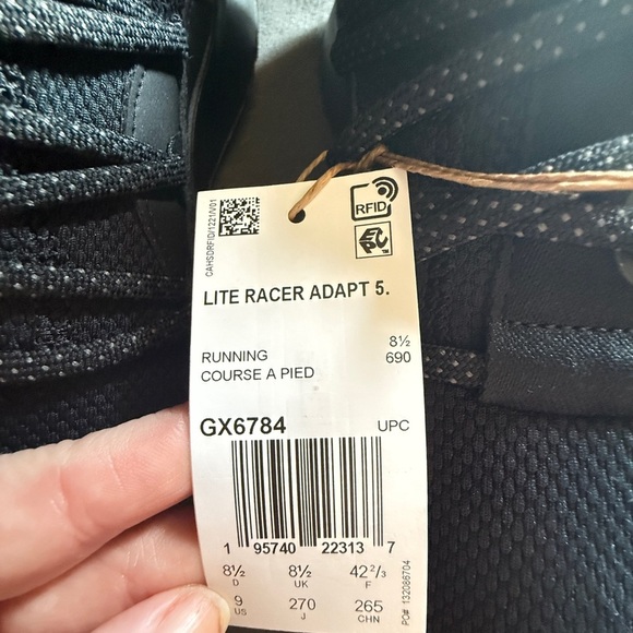 Men’s Adidas Black Sneakers with Mesh Fabric and Unique Lacing - Picture 3 of 3